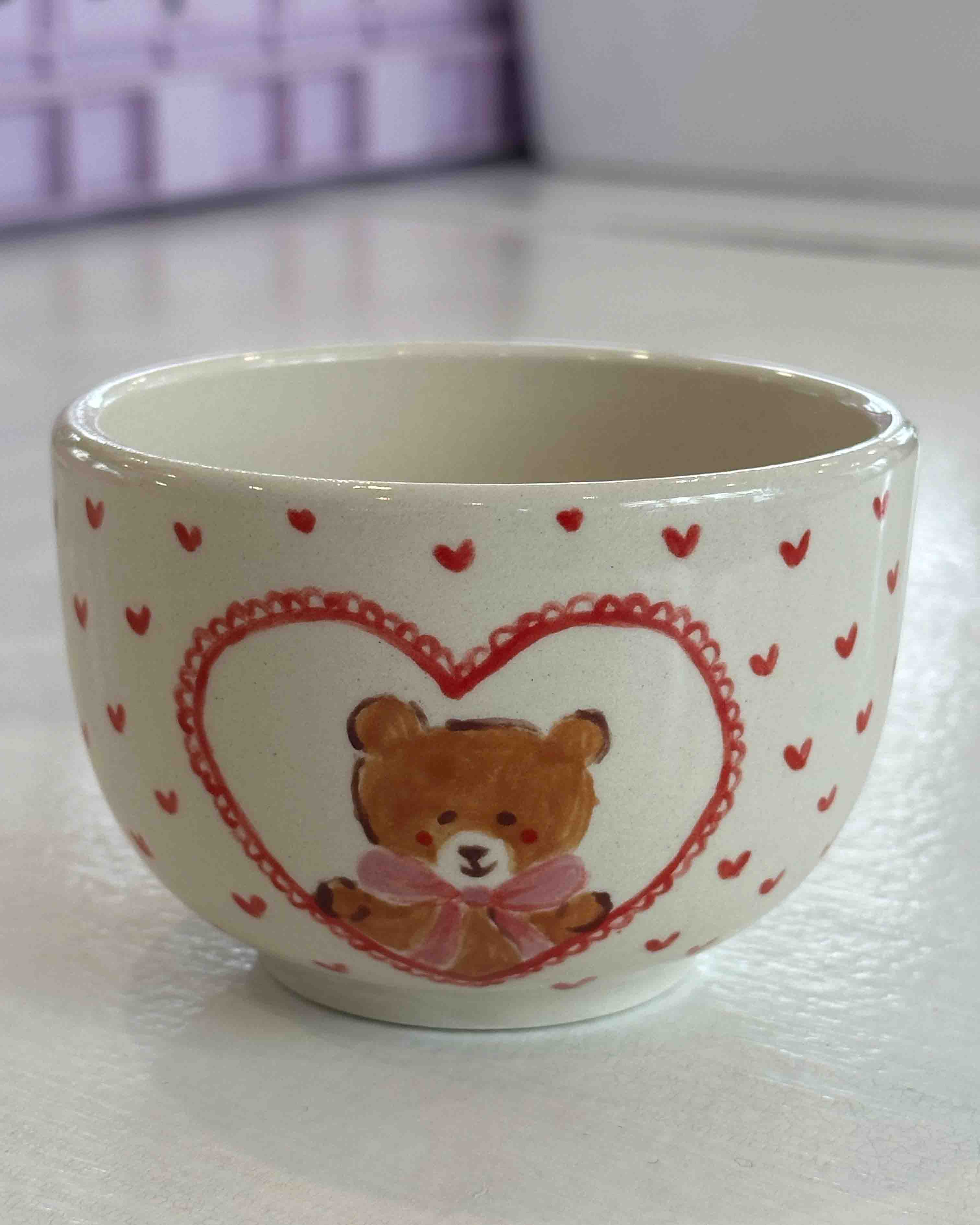 Peças de cerâmica pintadas